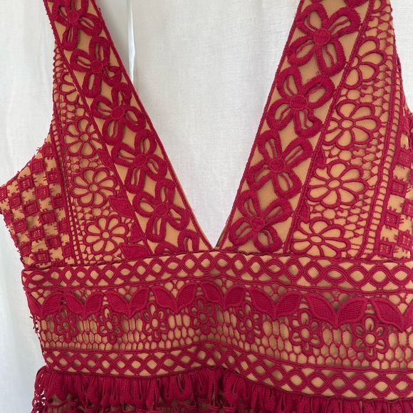 ASOS Boohoo Red Lace Midi Dress - Picture 4 of 7